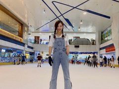 -正佳冰河湾真冰滑冰场