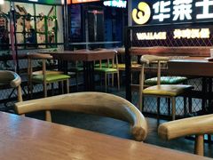 大堂-华莱士炸鸡汉堡(崇文门搜秀城店)