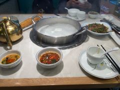 -粤顺渔坊·中山脆肉鲩火锅(清湖店)