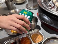 -围炉肉舍•炭烤活鳗•丹东海鲜烤肉(步行街店)