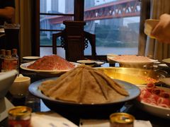 -小天鹅火锅·一线江景洪鼎旗舰店(洪崖洞店)