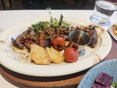 -芳草地西式融合餐厅(回龙窝店)