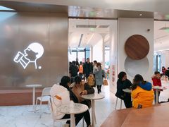 等位区-喜茶(永旺梦乐城店)