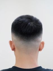 -东方先生国潮男士理发馆