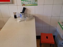 -烤鸭肉夹馍鸭汤店