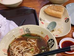 -禾诗夜市大饼油条(松江店)