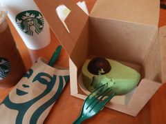 -星巴克臻选(南京金茂览秀城店)