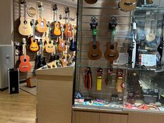 -柏斯音乐艺术中心·钢琴·吉他(上音店)