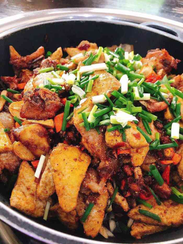 老蒙大方豆干火锅(亨特店)-"天气冷哦,有点喜欢吃他们家干锅勒,我们中