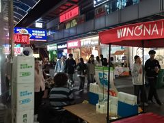 -万达广场(南昌红谷滩店)