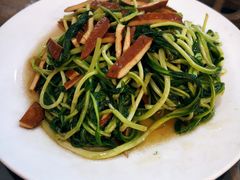 -临街徽菜馆·正宗黄山味