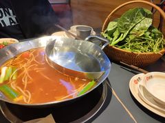 -由衷贵州酸汤牛肉火锅(新桥店)