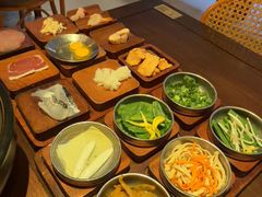 -银米·云南传统过桥米线(双廊黑金冠店)