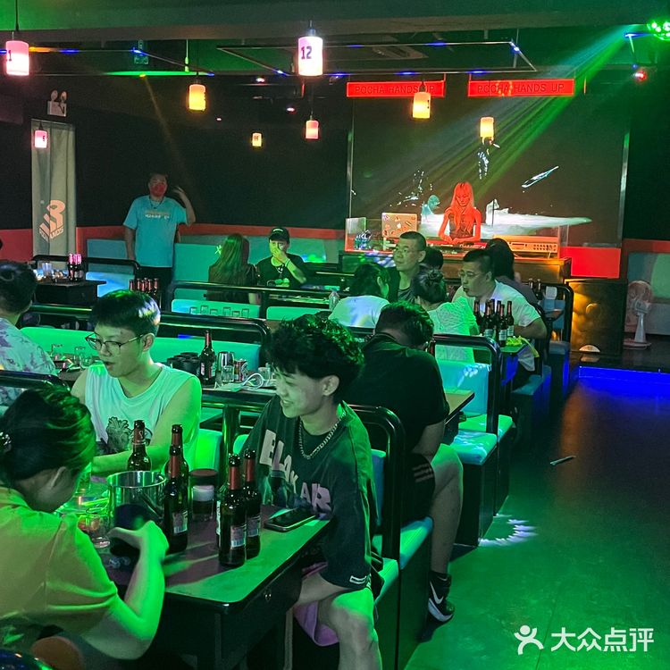 布车boom！韩式酒吧年轻人的社交圣地