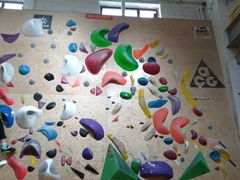 -问山MountQuest攀岩馆