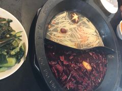 -重庆德庄火锅(体育中心店)