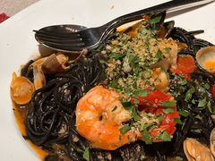 海鲜墨鱼汁面-Solo(衡山路店)