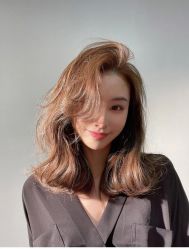 -BULB STUDIO 巴柏明星发型工作室