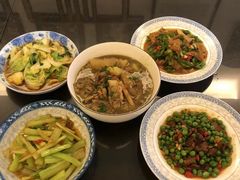 -天鹅到家·保姆月嫂育儿嫂(蔚蓝海岸店)
