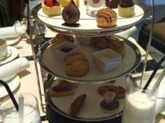 红丝绒下午茶-Salon de Ville浦江汇(上海外滩华尔道夫酒店店)