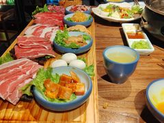 -明洞阿姨·韩式酱蟹烤肉·创意料理(三元桥店)