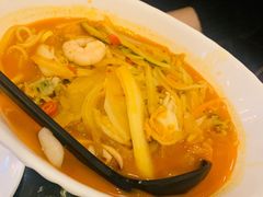 辣海鲜面-桃园中华料理炸酱面(燕儿岛路店)