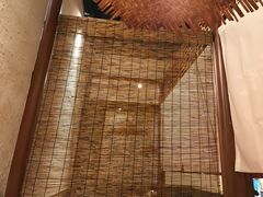 -半步颠小酒馆(爱琴海店)