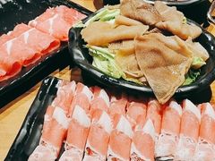 -呷哺呷哺(万达新世界店)