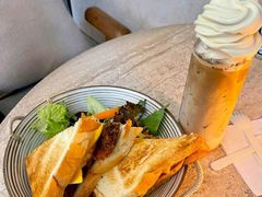 -玲婧胡同·生日蛋糕·餐厅(嘉里城店)