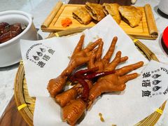 -渔语鱼新川菜Bistro(万象天地店)