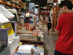 -西西弗书店&矢量咖啡(凯德晶萃广场店)