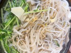 -丽虹云南过桥米线(兴工街店)