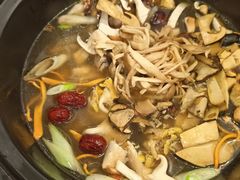 -菌乡缘·野生菌蒸汽鱼火锅(江边夜市店)