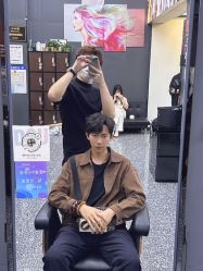 -藤野造型专业烫染接发