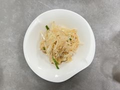 萝卜丝拌海蜇头-沪依小酒馆心意菜