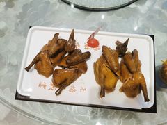 -朱记乳鸽王·非遗石岐乳鸽·全鸽宴(大兴旗舰店)