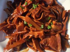 -云河农家乐饭店(福禄缘树山店)