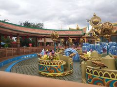 -七彩云南欢乐世界