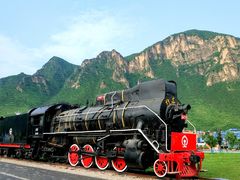 -百里峡七彩艺术小镇