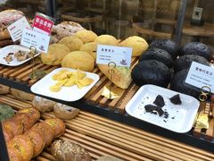-焙丽拾光(麦凯乐直营店)