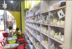 -泥娃娃DIY陶吧(易生活购物公园店)
