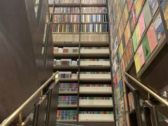 -钟书阁(群光广场店)