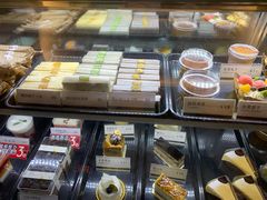 面包甜点陈列柜-樱花糕坊(万松园店)