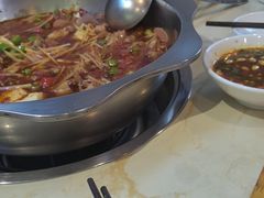 -味之溢美蛙仔姜兔·肥肠鱼•耗儿鱼(文星店)