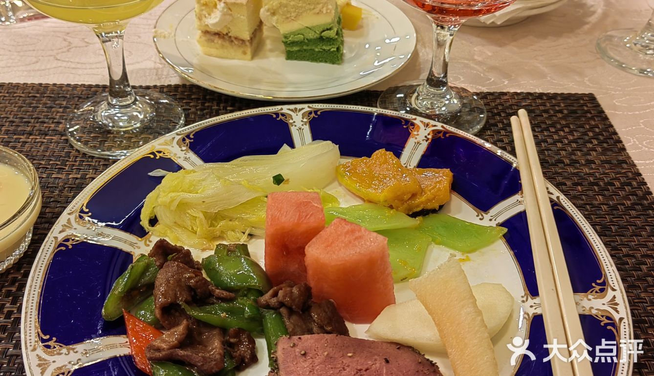 性价比高的自助晚餐