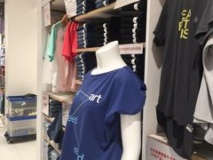 -优衣库(广州天河领展广场店)