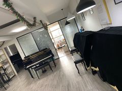 -梅纳·钢琴声乐架子鼓Mena Music(双井店)