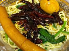 -丁记牛肉手擀板面