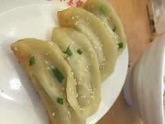 鮮肉鍋貼-小姜锅贴(凤凰街店)