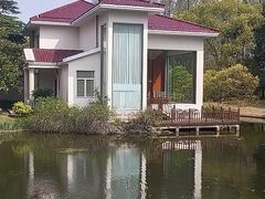 -上海怡沁园度假酒店